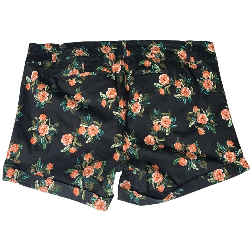 Torrid Black Floral Women's Shorts - Picture 3 of 5